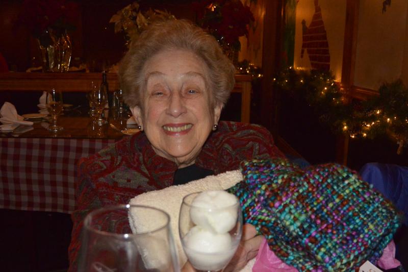 GrandmaBirthday120115-4096.jpg