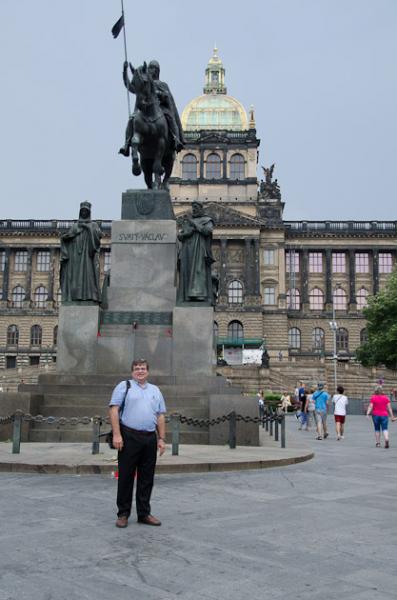 Jack at Saint Wenceslas memorial in Wenceslas Square / Václavské námÄstà Jack at Saint Wenceslas memorial